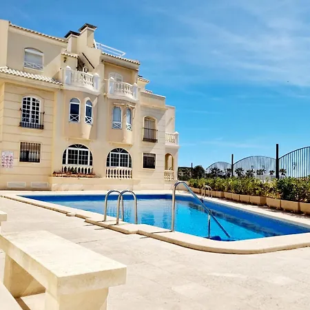 Апартаменты Los Locos Beach Apartment *