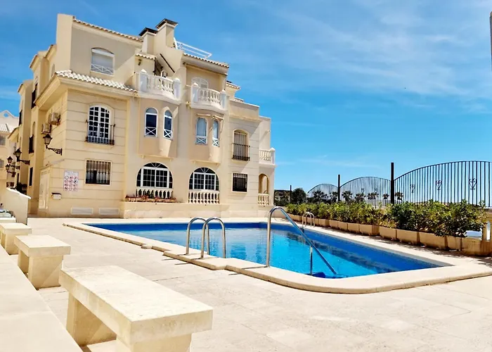 Апартаменты Los Locos Beach Apartment *