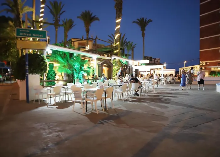 Los Locos Beach Apartment Апартаменты *
