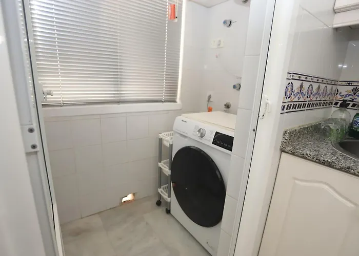 Los Locos Beach Apartment Апартаменты Торевьиа