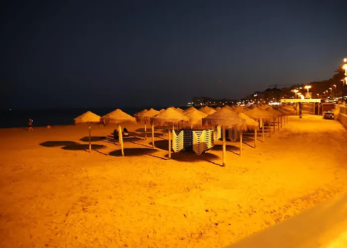 Los Locos Beach Apartment Апартаменты Торевьиа